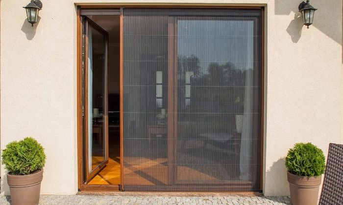 mesh door