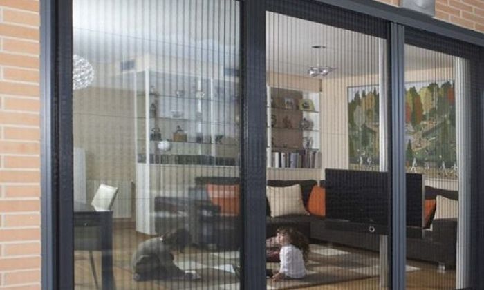 Installing a Mosquito Net Door