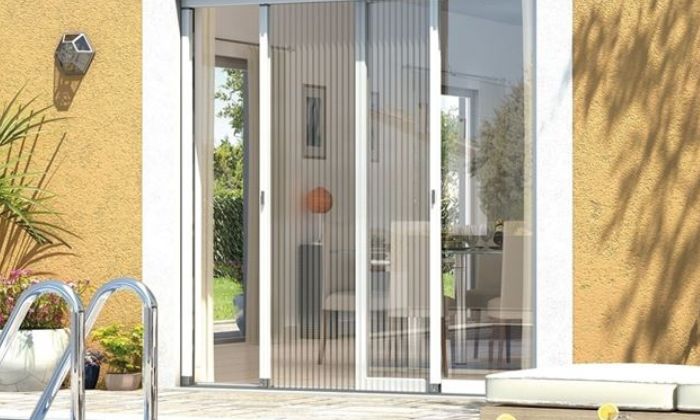 Retractable Fly Screens