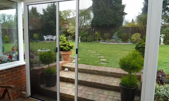 Retractable Fly Screens